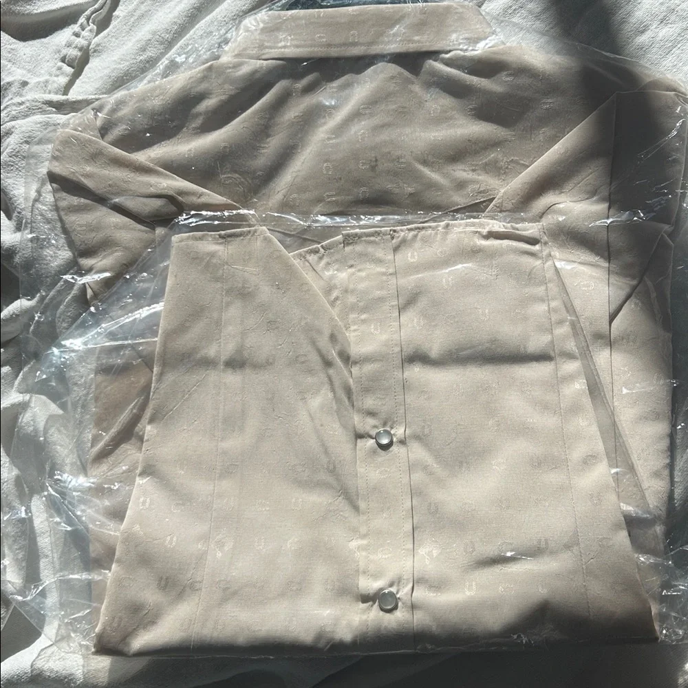 BNWT Roper Button Down - Picture 6 of 10